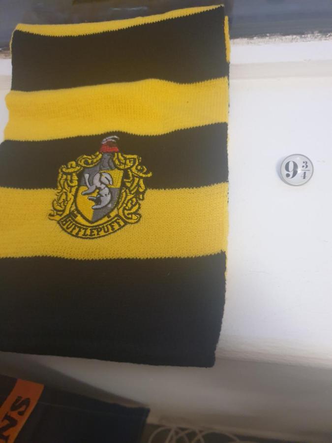 Harry Potter Theme Double Room In Shared House Watford  Bagian luar foto
